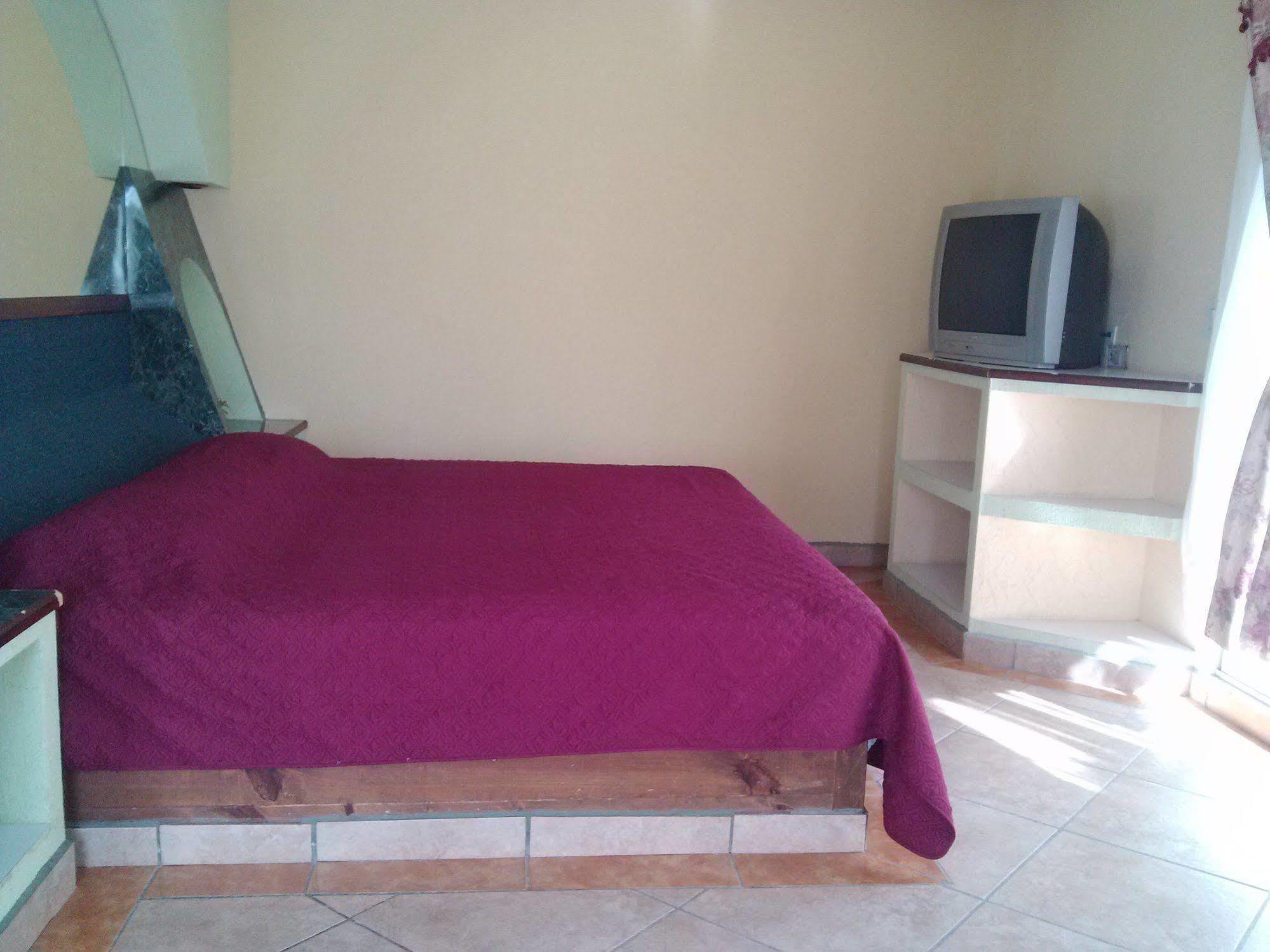 Hotel Esmeralda Rio Verde Ngoại thất bức ảnh